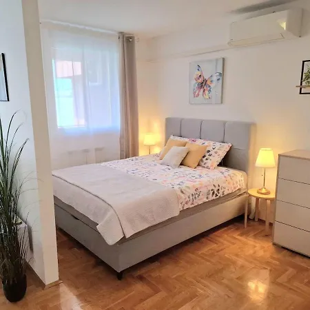 Divky, Free Parking Apartament